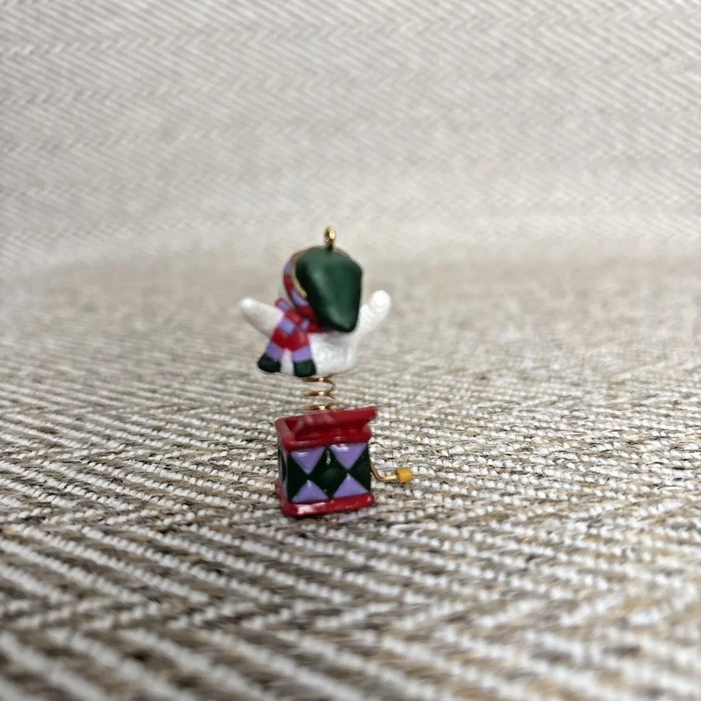 Hallmark Club Miniature Ornament Snowy Surprise 1999 Snowman Jack in the Box